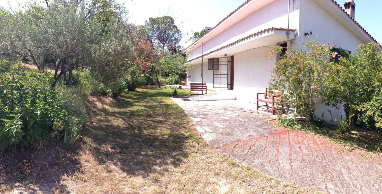 Secluded 1.8 Acre Garden Villa, For Exclusive Use With Stunning Views. Kalandra Exterior foto